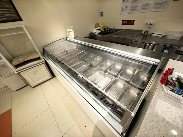 价：侯毅的派特鲜生10个月“闪退”AG真人娱乐二次创业“天真”的代(图2)