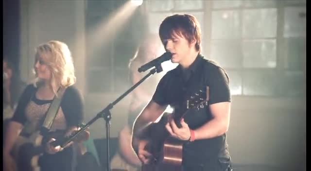 Songsvine - leeland carried to the table